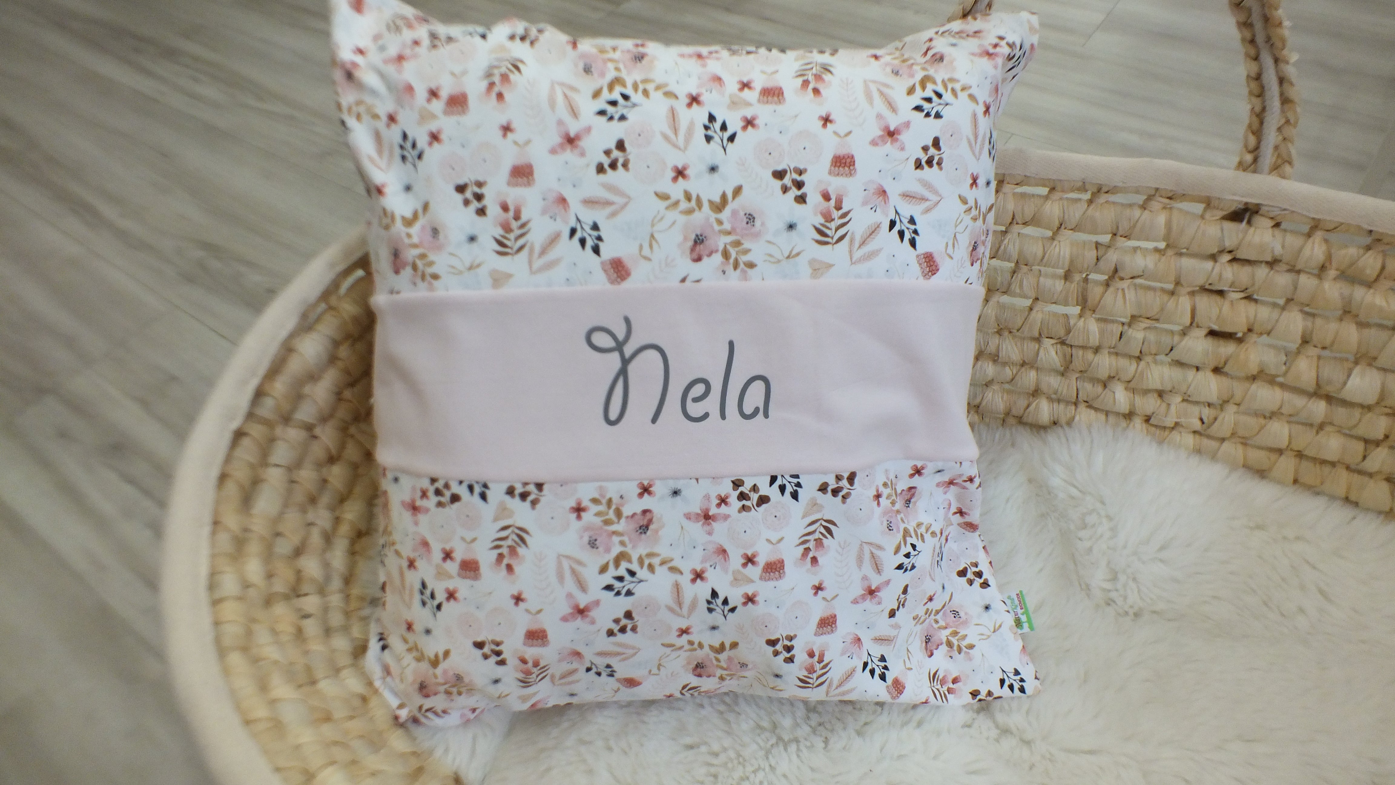 Kissen mit Namen Boho Flowers, Uni zartrosa