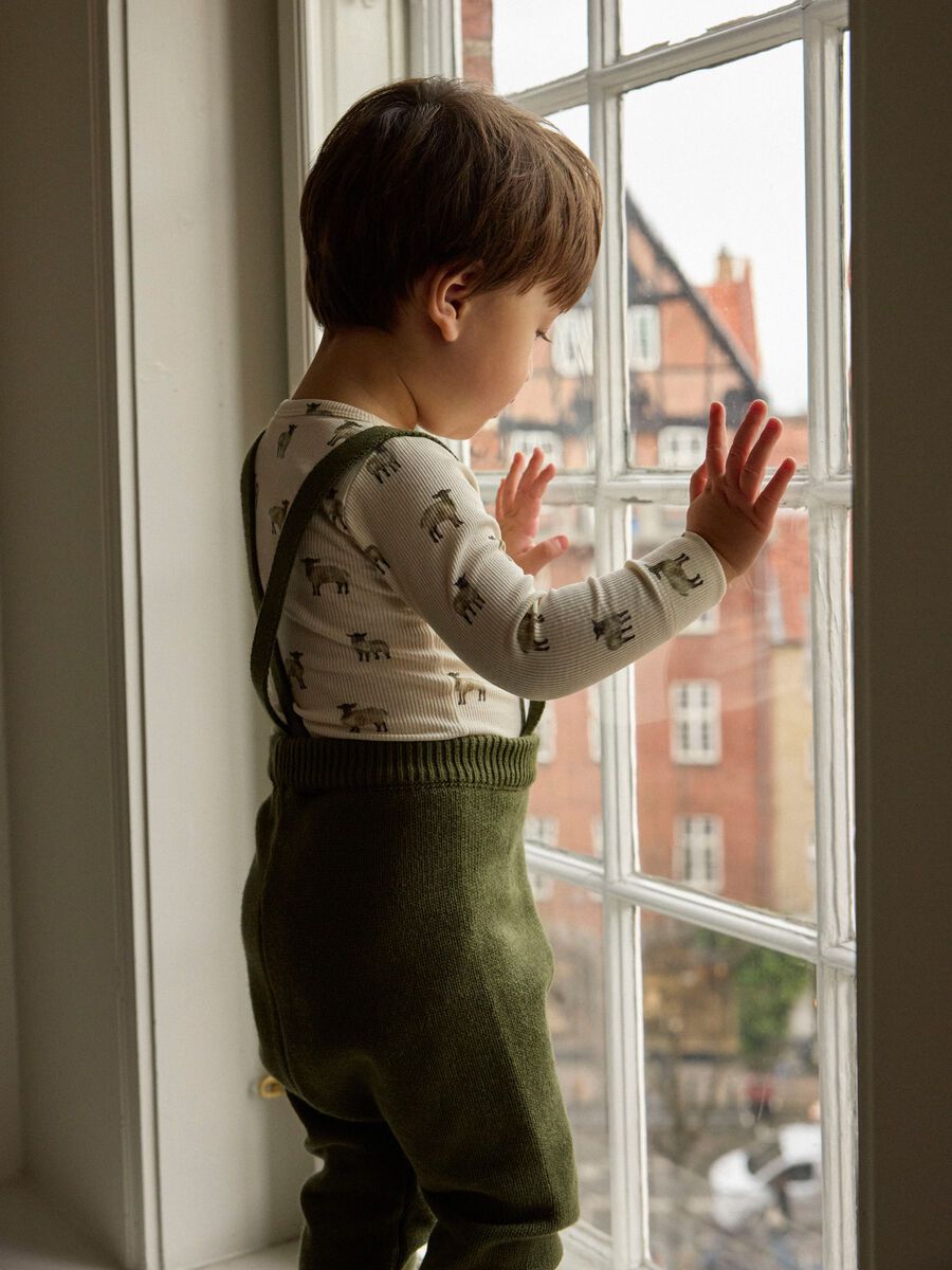 Lil' Atelier Strick Latzhose cypress