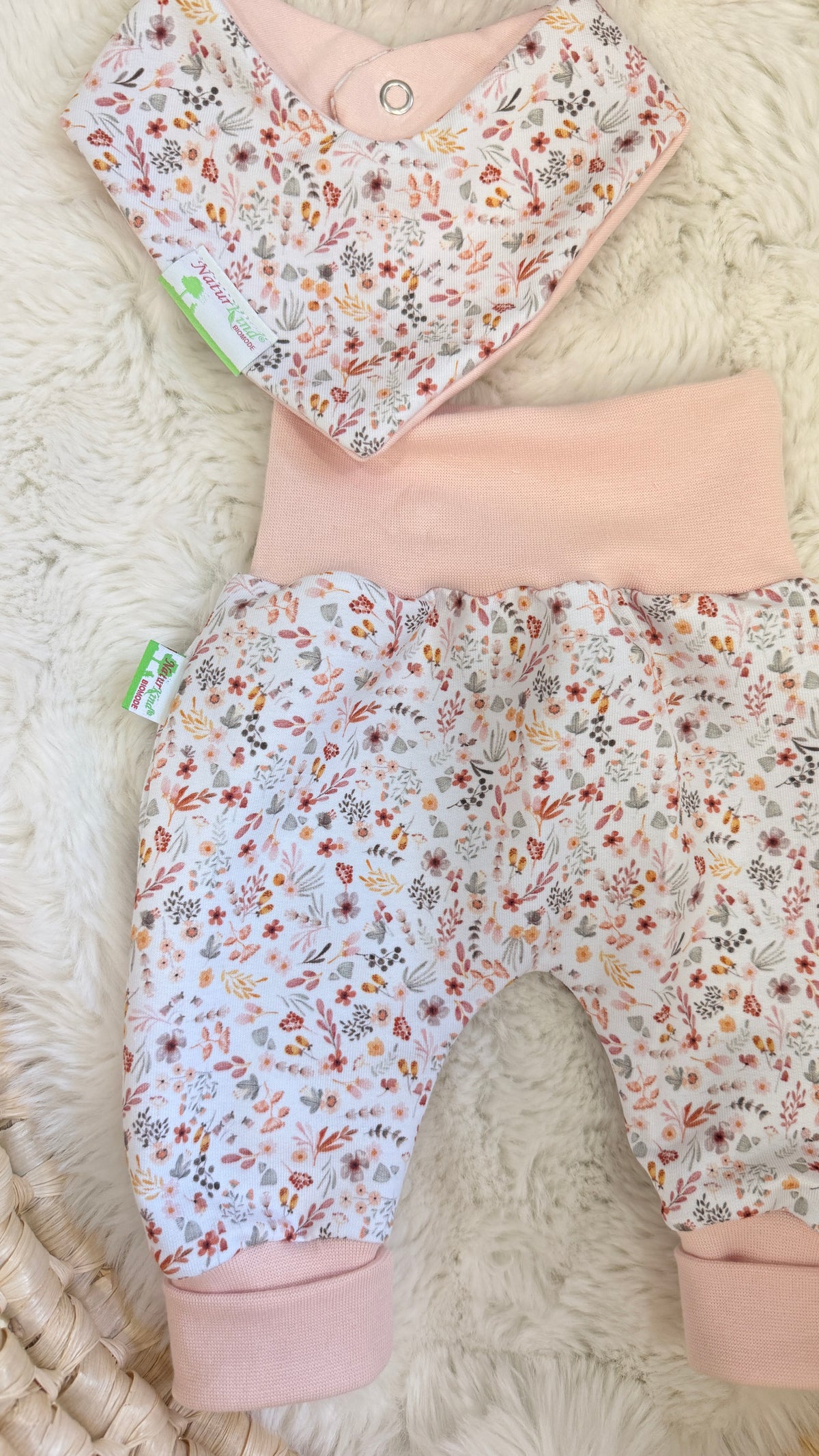Bündchen Beanie Zauberhafte Blumenwiese