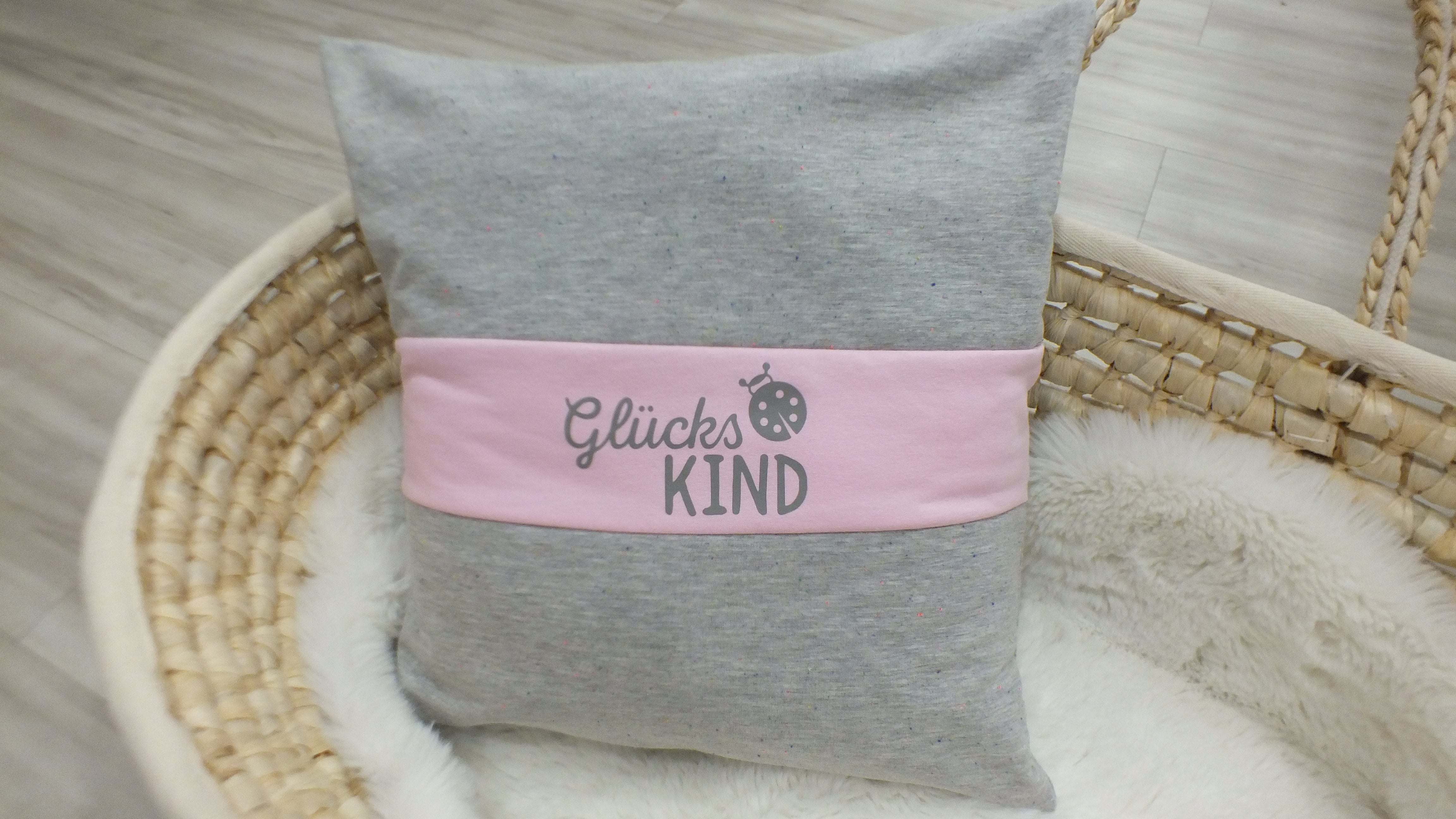 Kissen mit Namen Glückskind grau/rosa