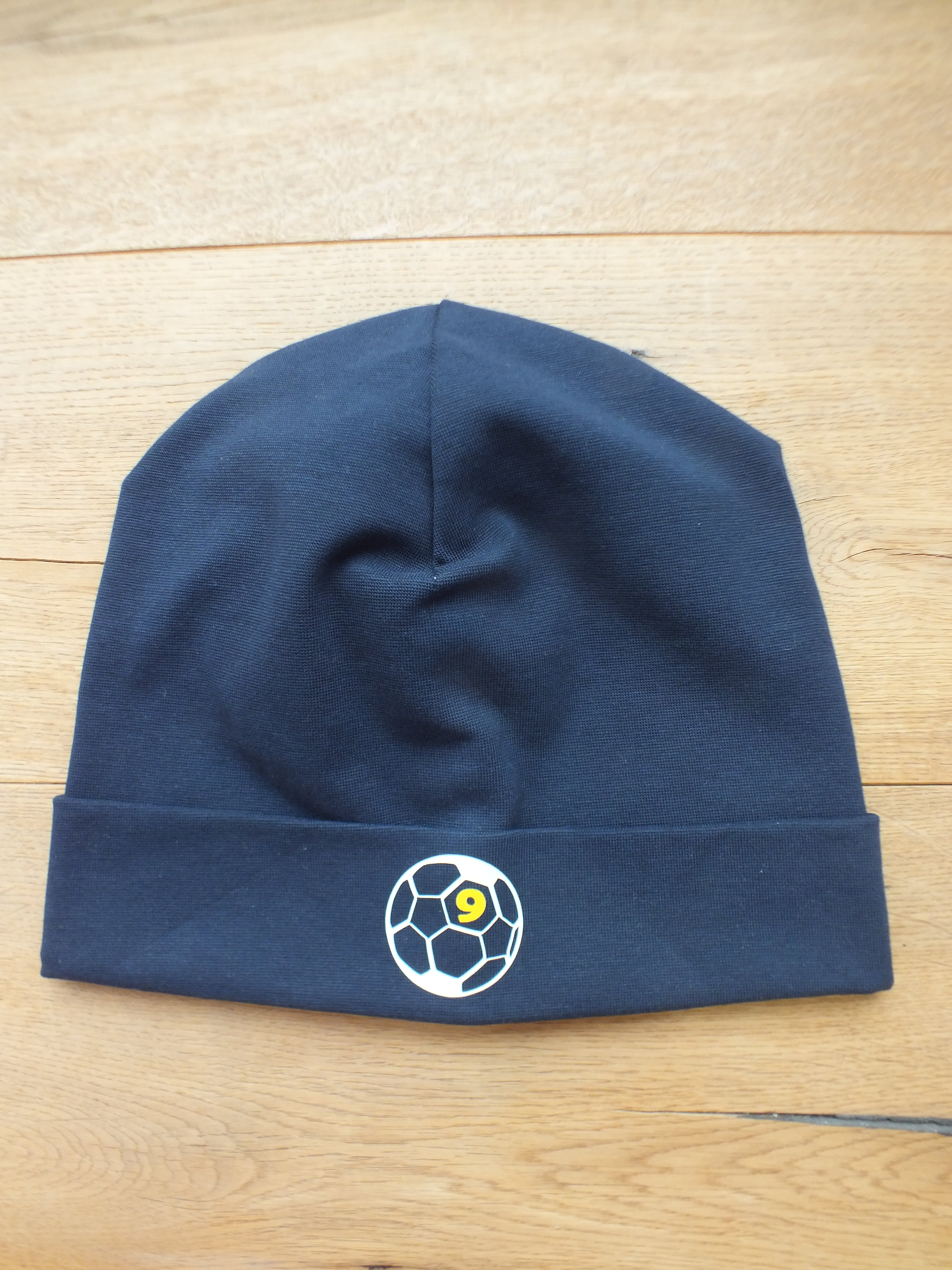 Hipster Beanie Dunkelblau Fußball weiß