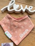 Wendehalstuch Boho Garden mit Name, Name weiß