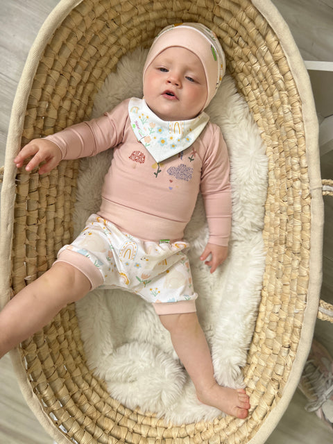 Kurze Mitwachshose Süßes Häschen