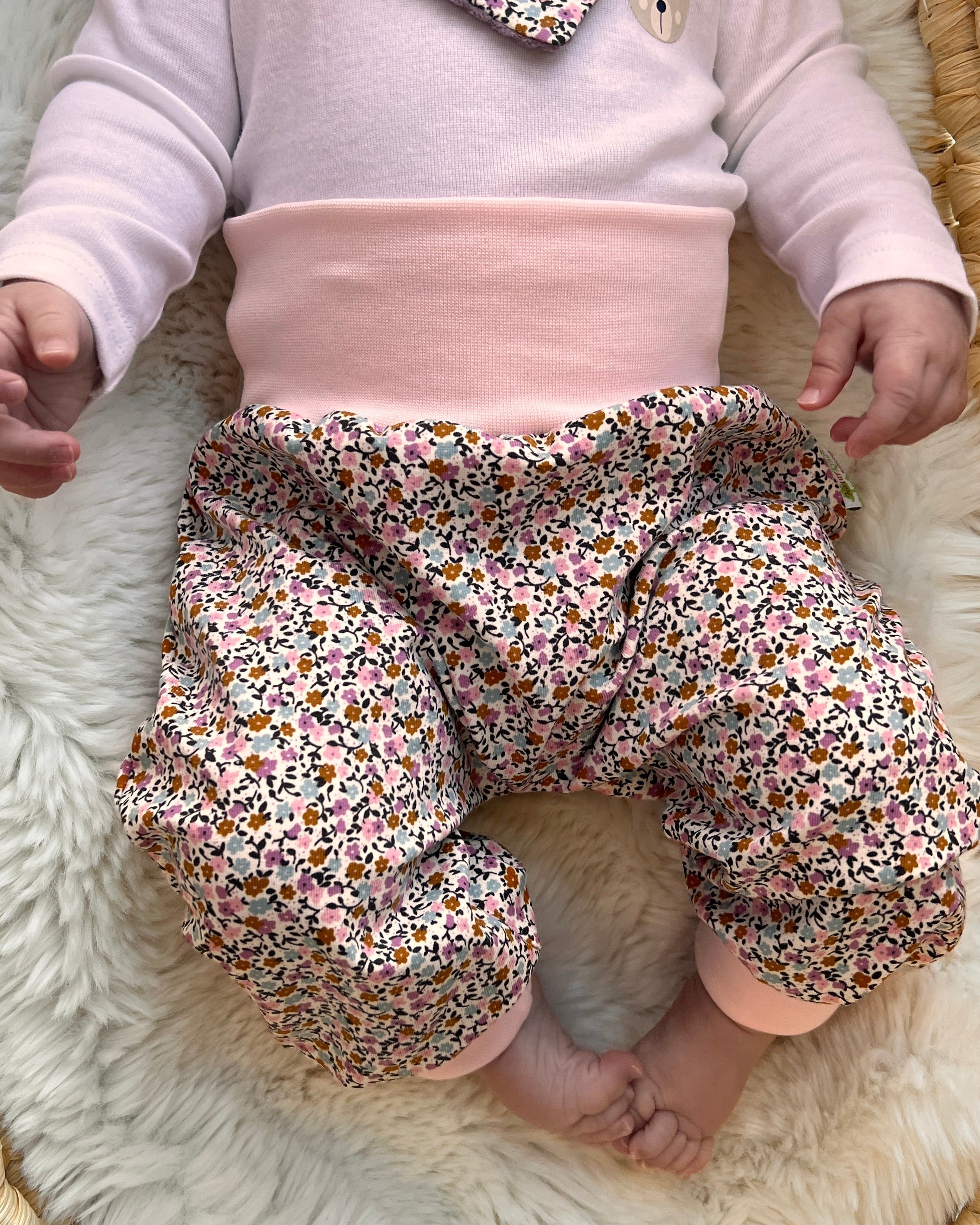 Mitwachshose Mini Fleurs