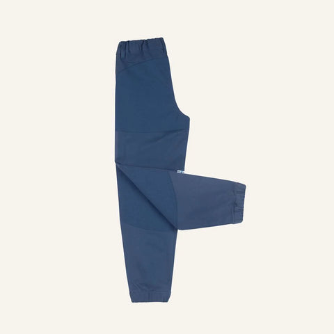 Finkid KELMI CANVAS Freizeithose mit Po- und Knieverstärkung denim