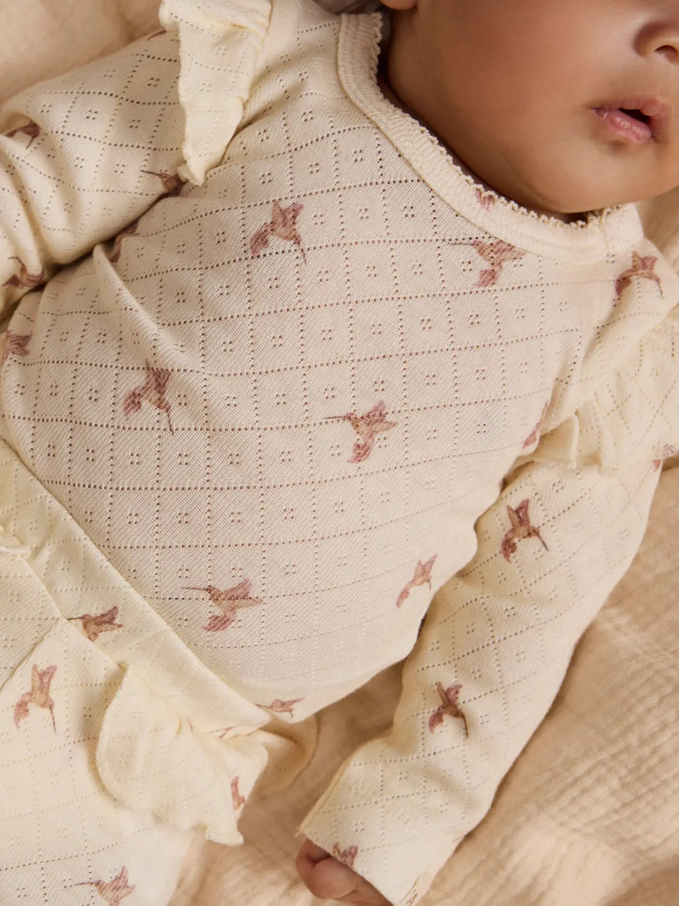 Lil' Atelier Langarm Rüschen Body Kolibri turtledove