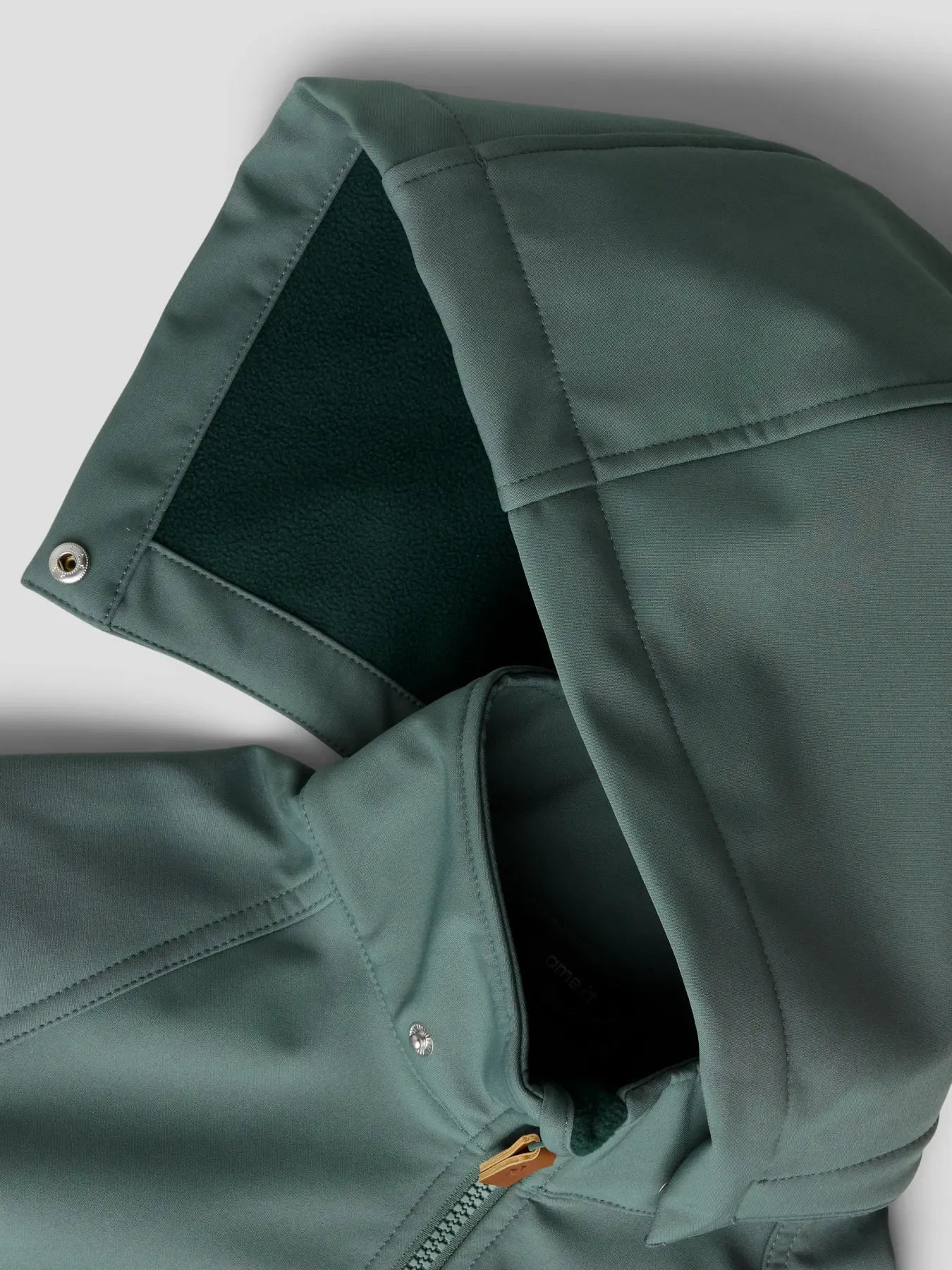 Name it Magic Softshelljacke Baufahrzeuge balsam green