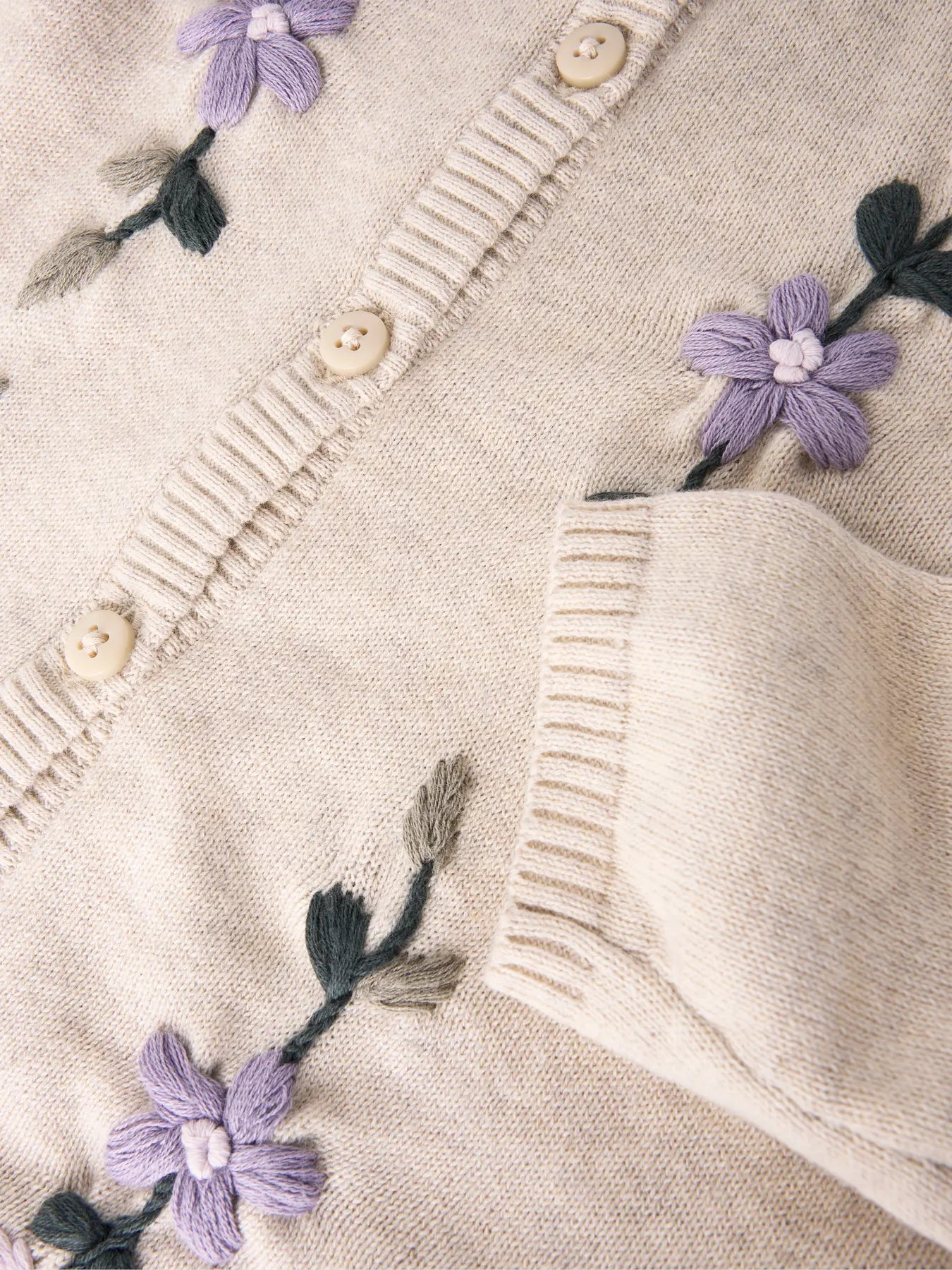Name it Rüschen Strickjacke Blumenranke beige